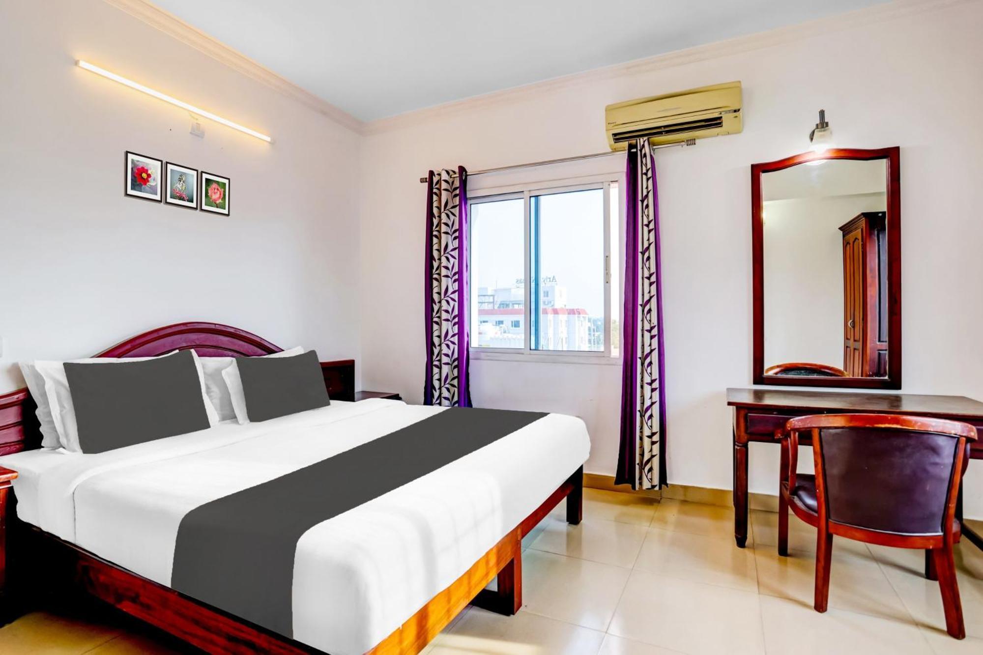 Hotel Collection O Thampanoor Thiruvananthapuram Exterior foto