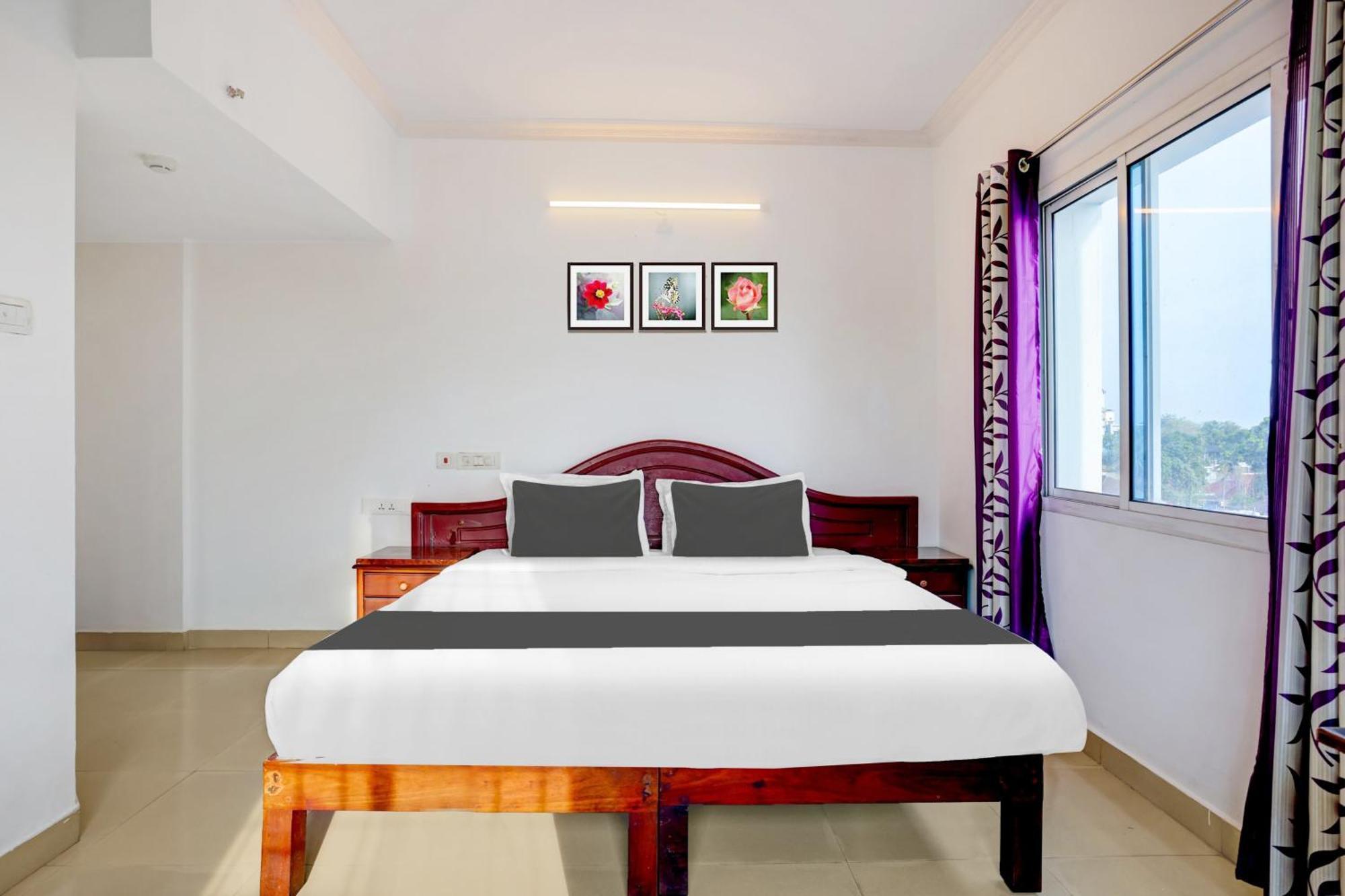 Hotel Collection O Thampanoor Thiruvananthapuram Exterior foto